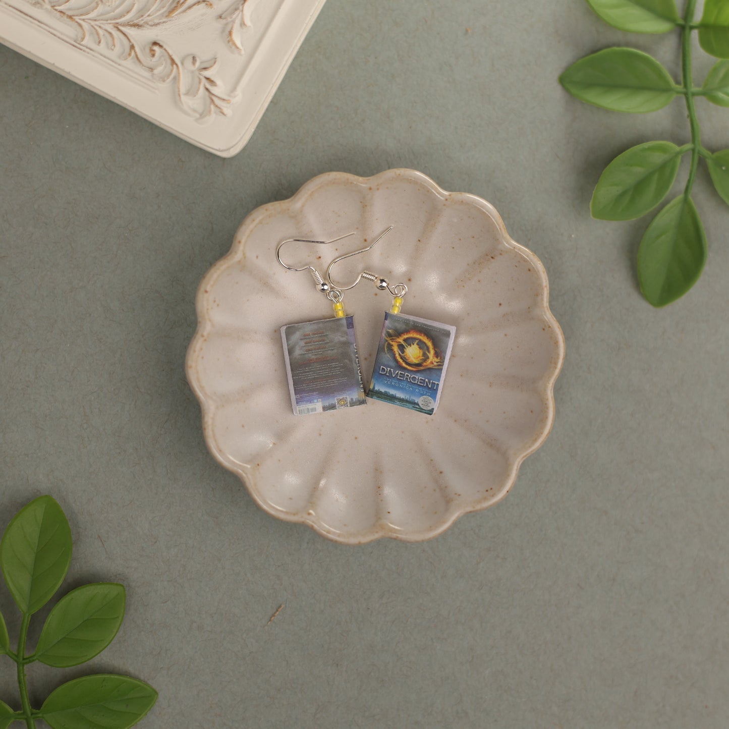 Titled Dangle Earrings - Veronica Roth - Divergent