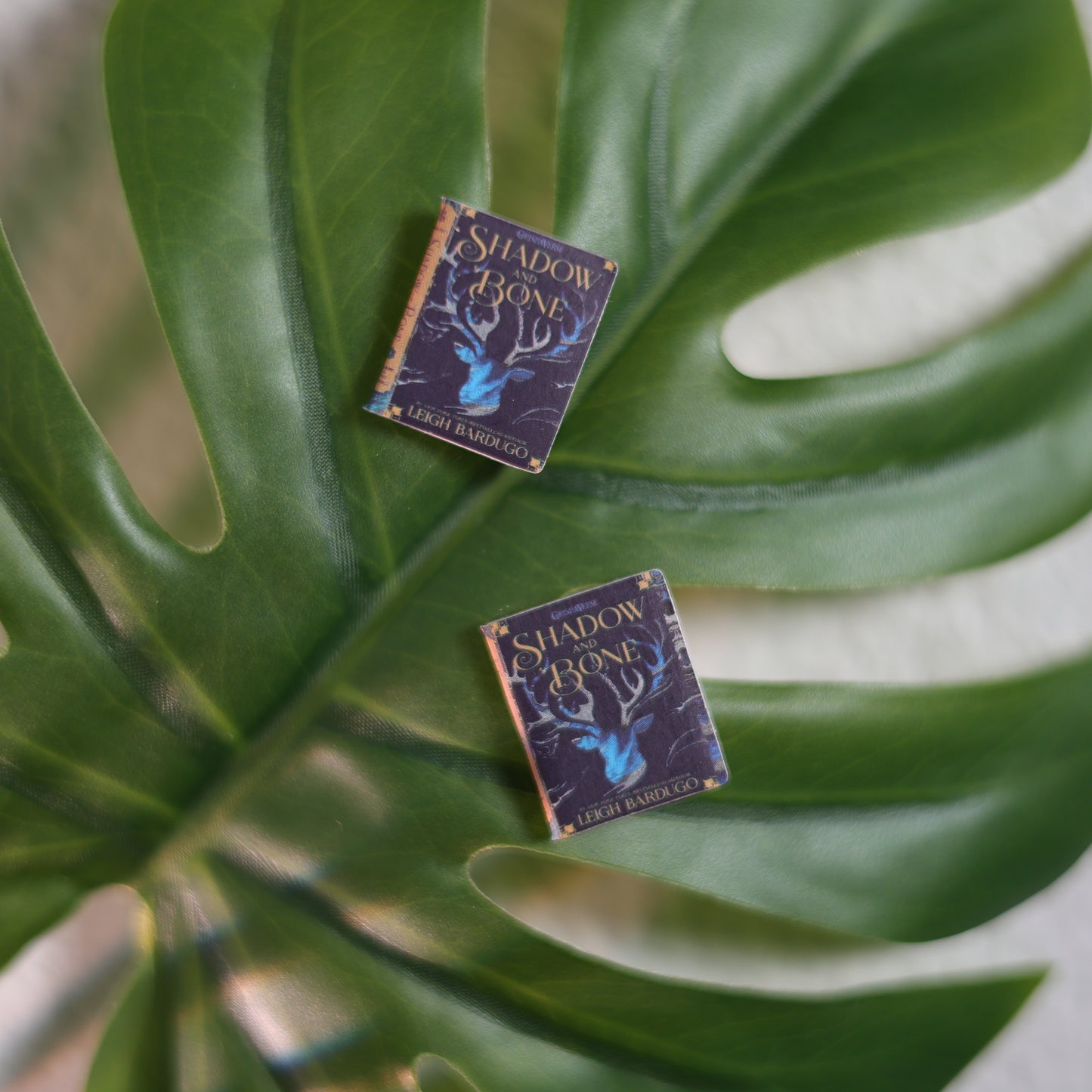 Titled Stud Earrings - Leigh Bardugo - Shadow and Bone