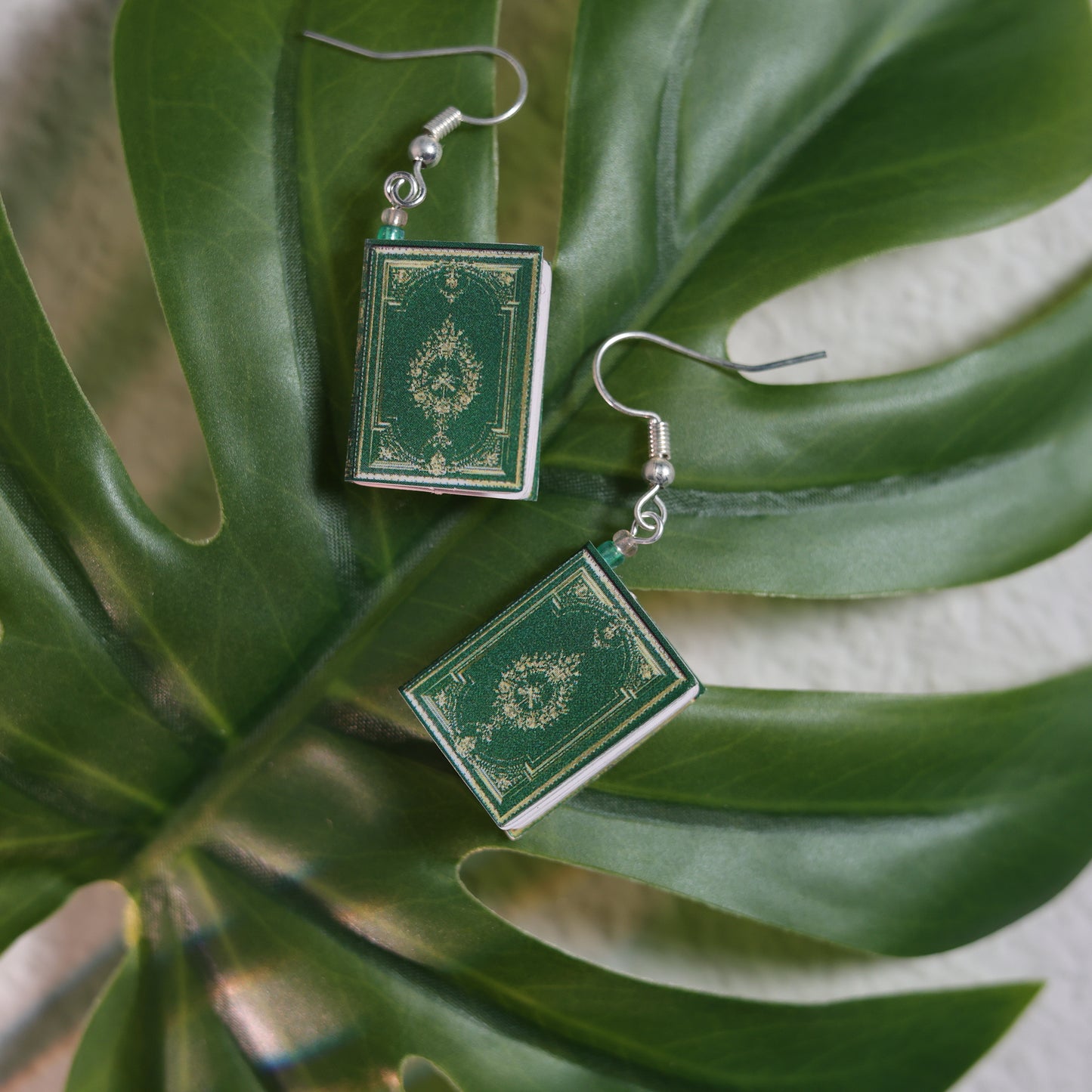 Timeless Dangle Earrings - Vintage Horizon